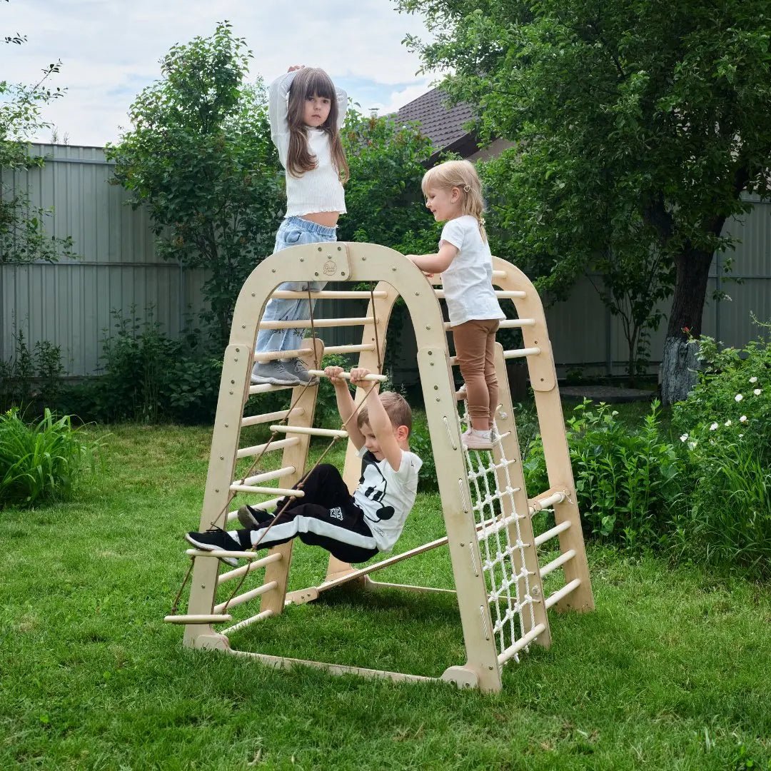 The Role of Montessori Toys in the Cultivation of Social and Cooperative Skills - Goodevas